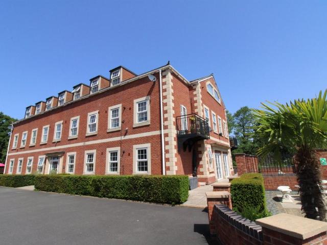 Flat for rent in Alverton, East Midlands