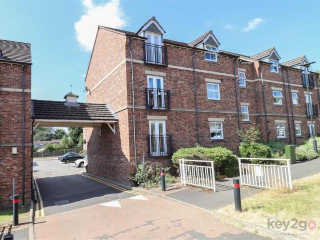 Flat for rent in Mosborough, South Yorkshire