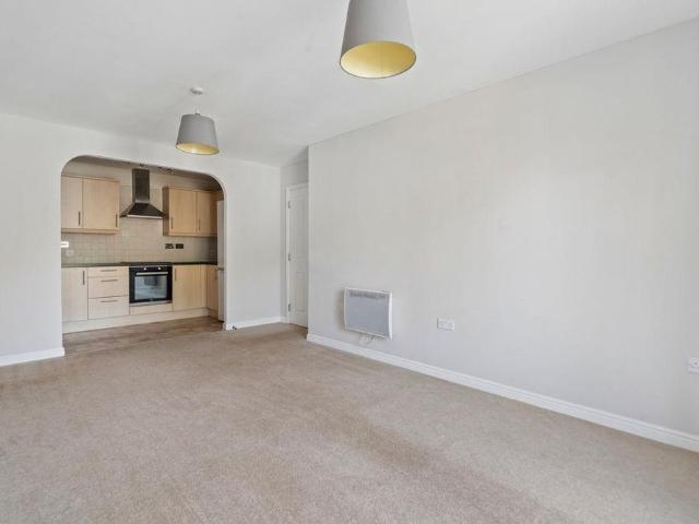 Apartment for rent in Totteridge, Buckinghamshire