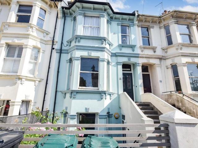 Apartment for rent in Round Hill, Brighton