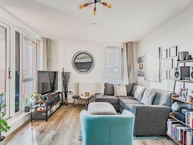 Apartment for rent in Red Hill, Surrey
