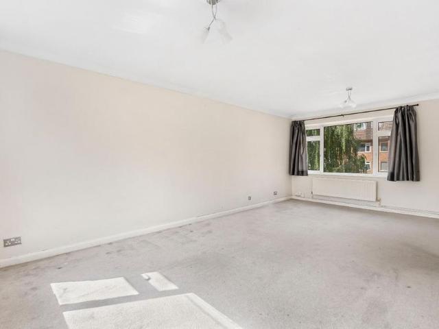Apartment for rent in Fretherne, Hertfordshire