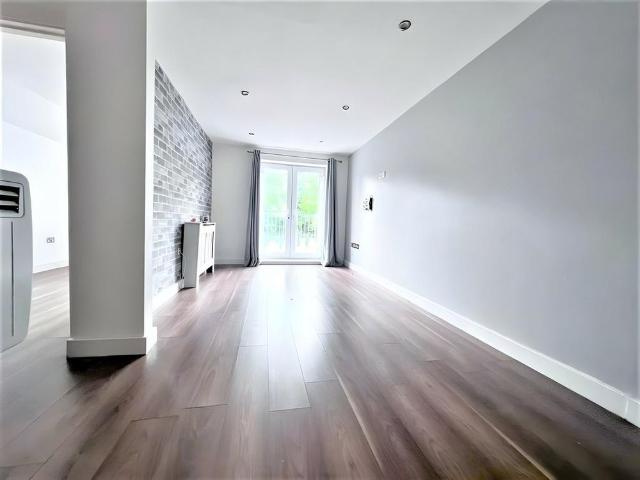 Apartment for rent in Castlefield, Cressex