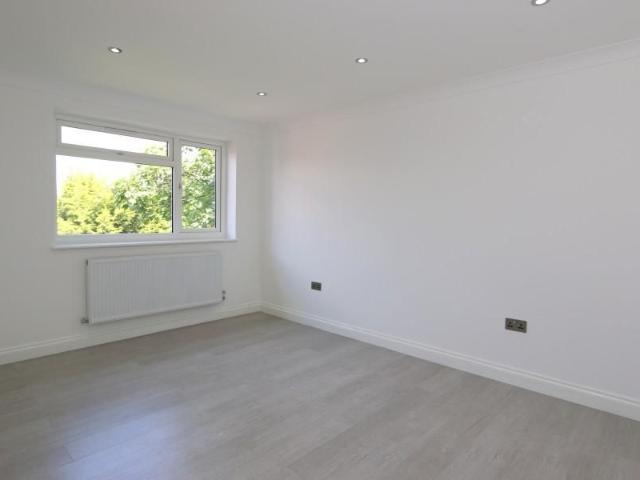 Apartment for rent in Ewell, Surrey