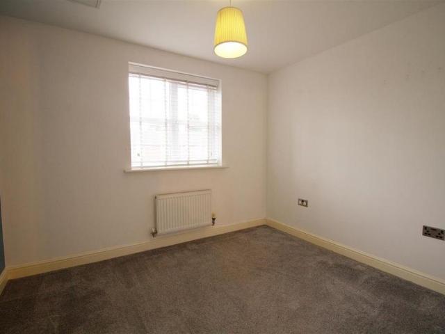 Apartment for rent in Crown Point North, Tameside