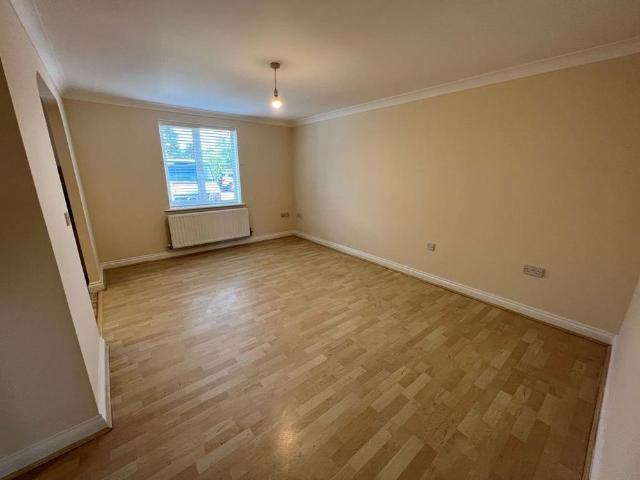 Apartment for rent in Rodbourne, Swindon