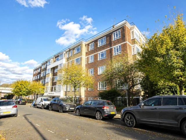 Flat for rent in Putney, Greater London