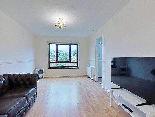 Apartment for rent in Petershill, Springburn