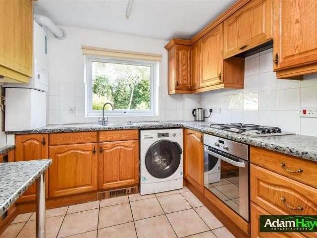 Apartment for rent in North Finchley, Greater London