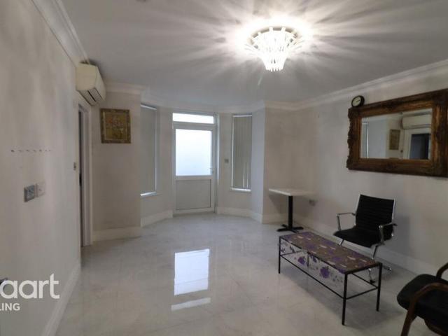 Apartment for rent in Westminster, Victoria