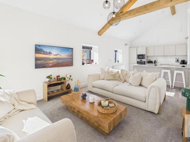 Apartment for rent in Hollins, Bury