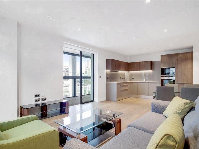 Flat for rent in Nine Elms, Greater London