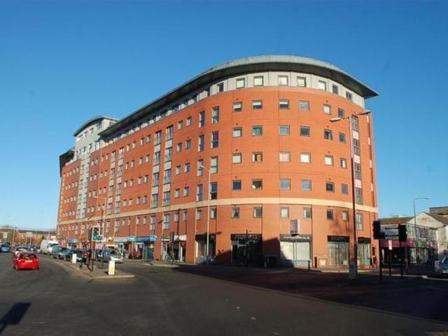 Flat for rent in The Haulgh, Bolton