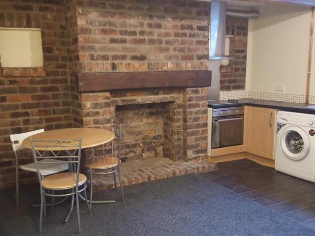 Flat for rent in Avenham, Higher Bartle