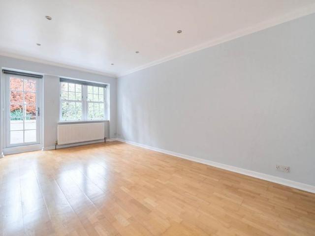 Apartment for rent in Gerrards Cross, Denham