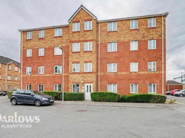Flat for rent in Pengam Green, Falcon Lodge