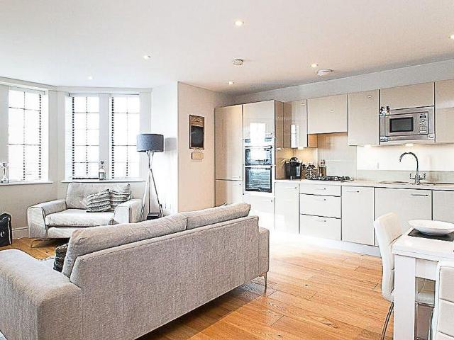 Apartment for rent in Navestock Side, Essex