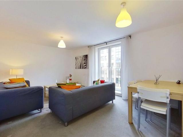 Apartment for rent in Leith, Scotland