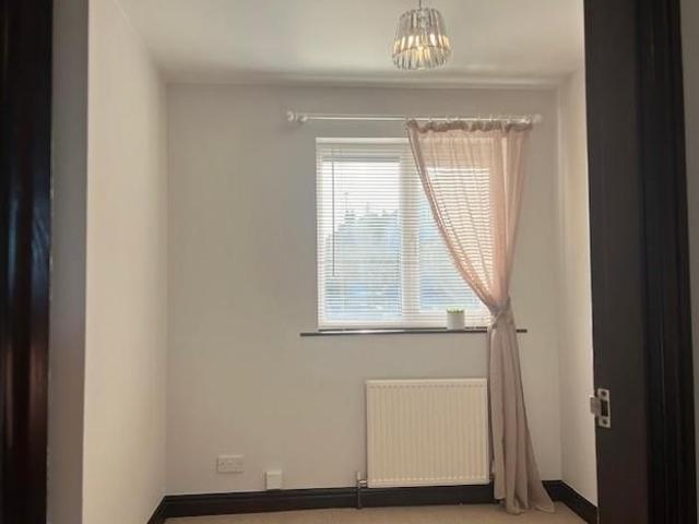 Apartment for rent in Lindley, West Yorkshire