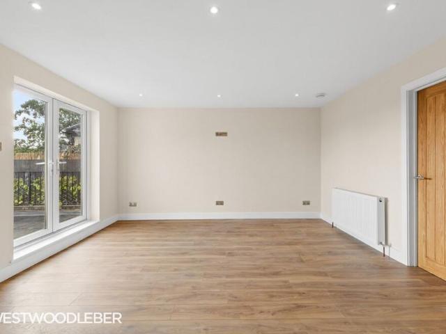 Apartment for rent in Wormley, Broxbourne