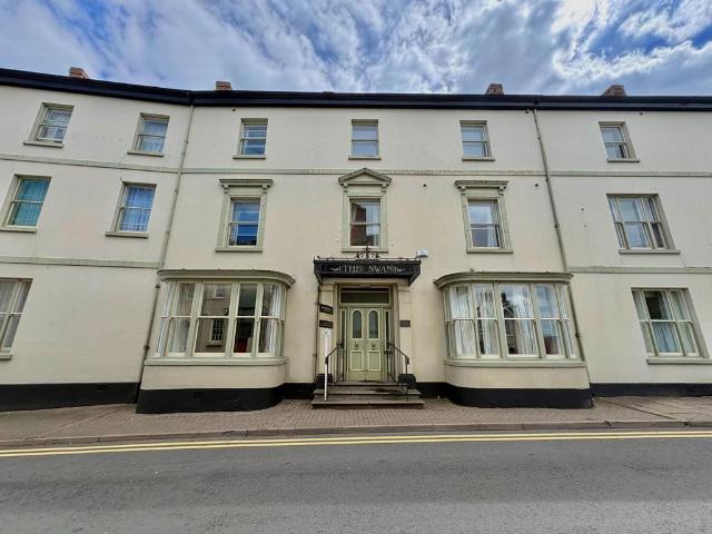Flat for rent in Ross-on-wye, Isle Of Man