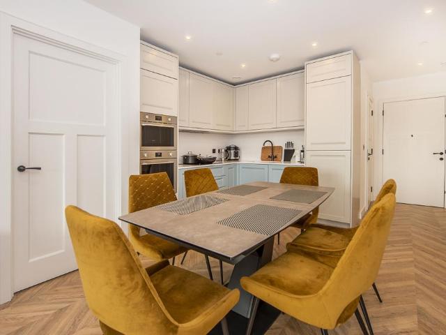 Flat for rent in Norbiton, Greater London