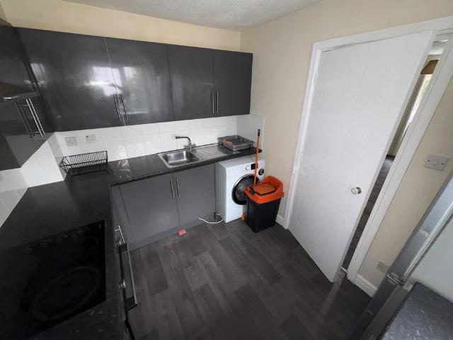 Flat for rent in Patricroft, Salford