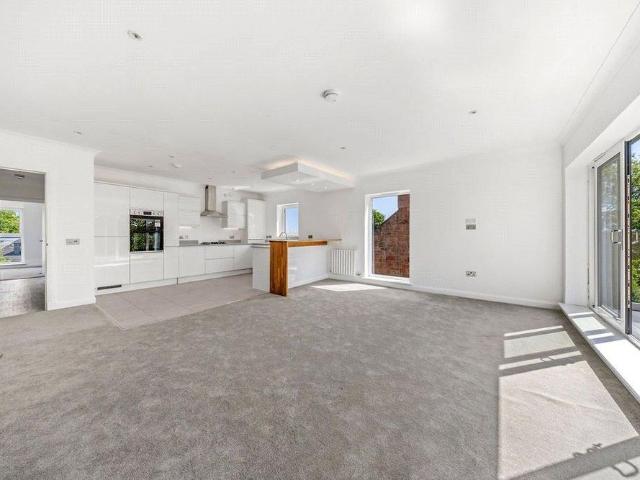 Apartment for rent in Bothwell, Scotland
