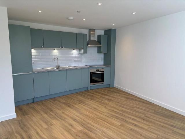 Apartment for rent in Highweek, Bridford