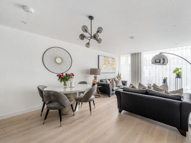 Apartment for rent in St Albans, Five Acres