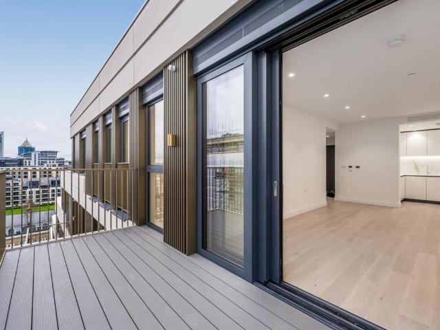 Flat for rent in Sands End, Greater London