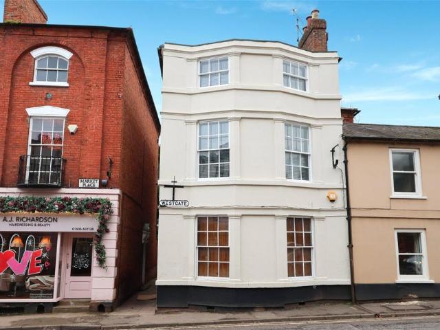 Flat for rent in Alverton, East Midlands