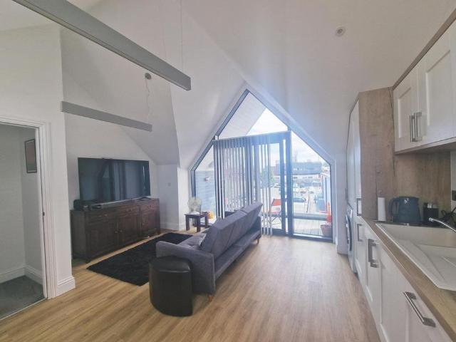 Apartment for rent in Middle Deal, Ash
