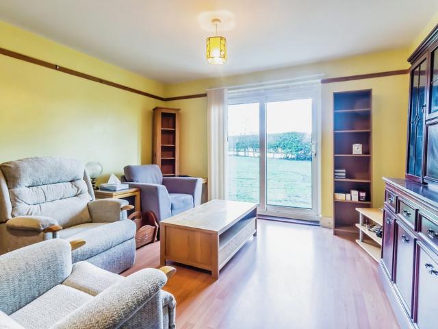 Apartment for rent in Red Hill, Surrey