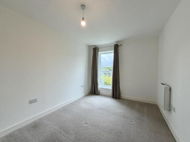 Apartment for rent in Kilnwood Vale, Horsham