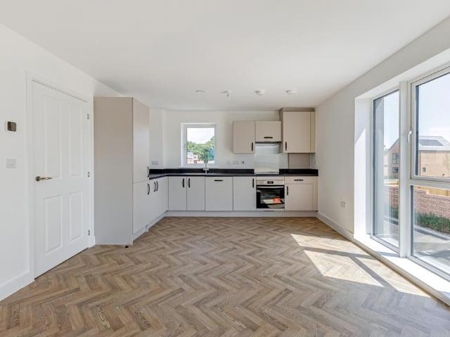 Flat for rent in World's End, Perryfields