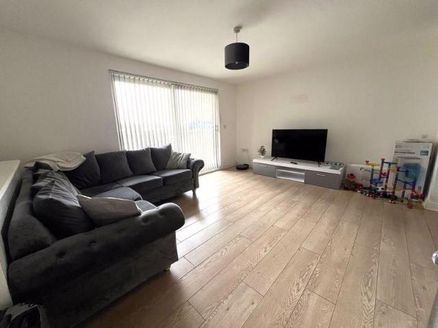 Apartment for rent in Navestock Side, Essex