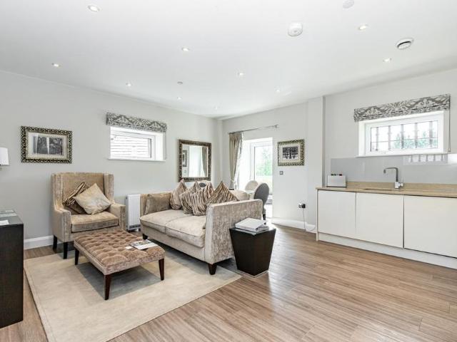 Apartment for rent in Caldecott, Dromore