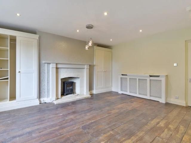 Apartment for rent in St James, Sandown Park