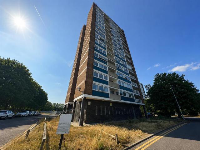 Flat for rent in North Watford, Hertfordshire