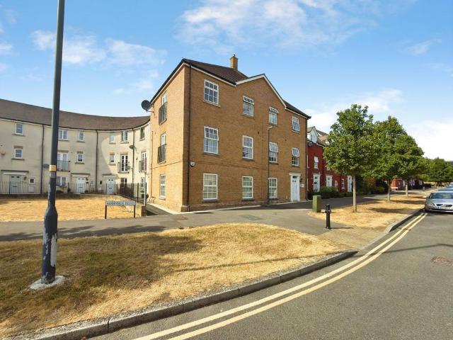 Flat for rent in Redhouse, Abbey Mead