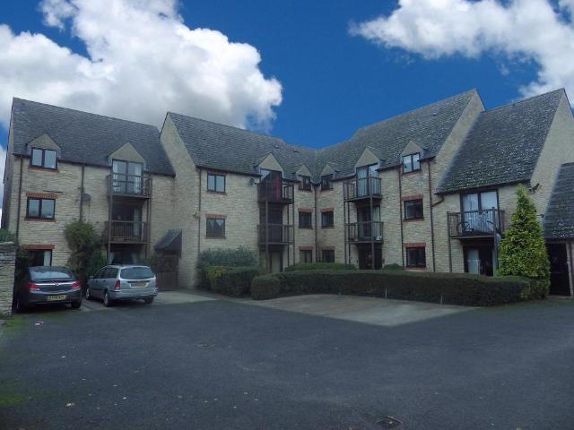 Flat for rent in Black Bourton, Oxfordshire