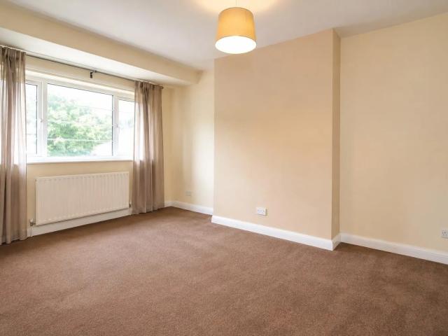 Apartment for rent in Lawnswood, Leeds