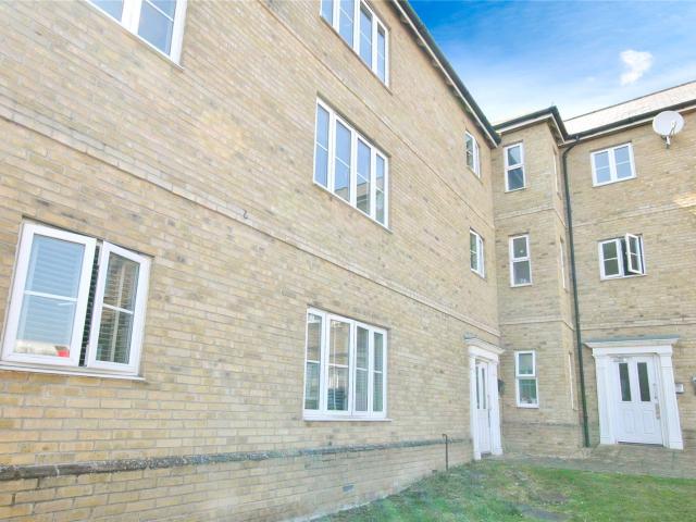 Apartment for rent in Bocking, Chipping Hill