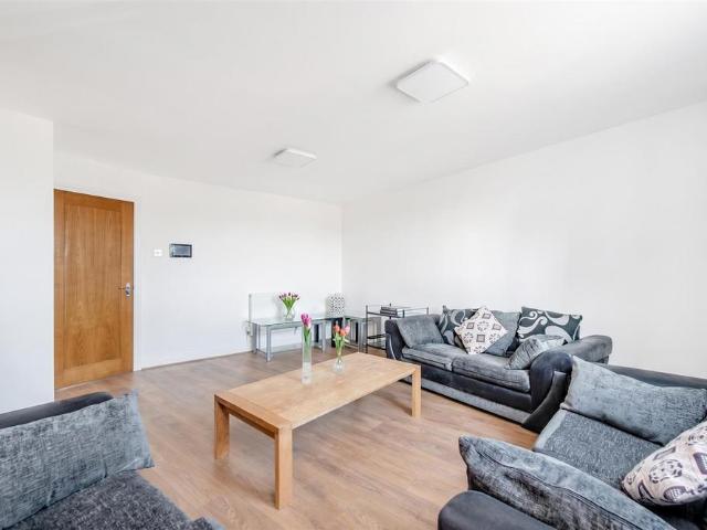 Apartment for rent in St. John's Wood, Greater London