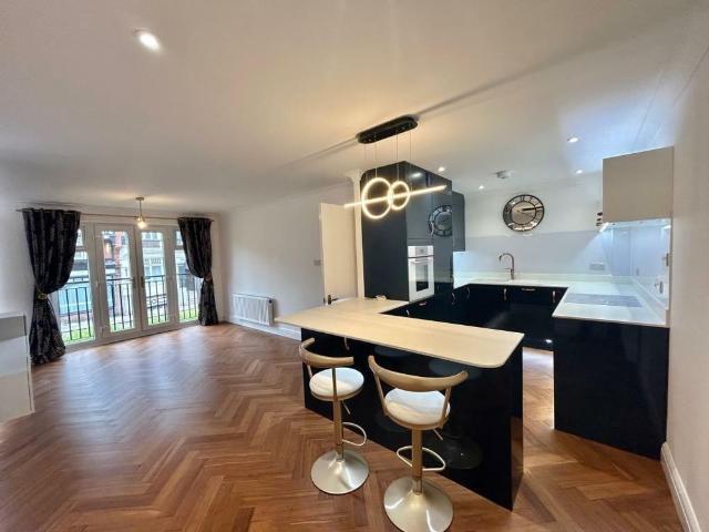 Apartment for rent in Henley-on-Thames, Berrick Salome