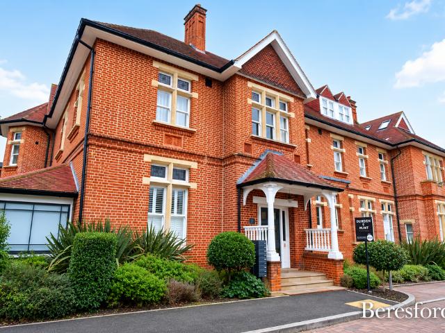 Flat for rent in Harold Wood, Greater London