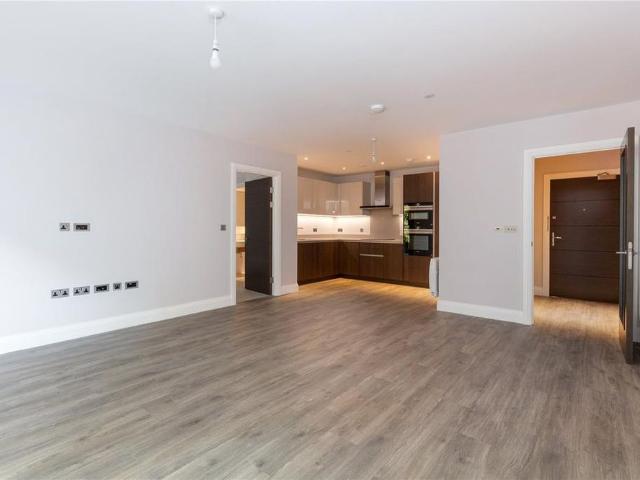 Apartment for rent in St James, Sandown Park