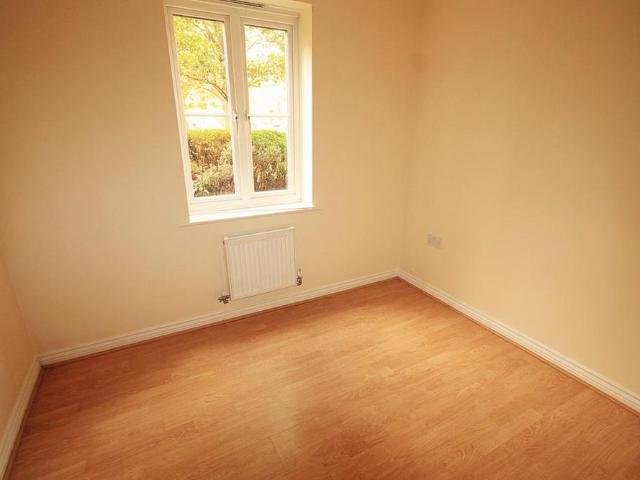 Apartment for rent in Little Heath, Greater London