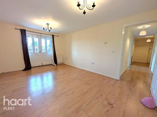Apartment for rent in Elvetham Heath, Hart